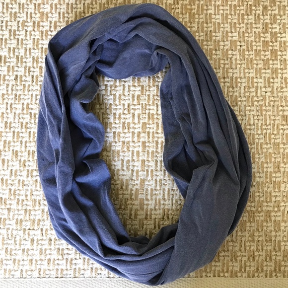 Splendid Infinity Cicle Scarf - Picture 1 of 2